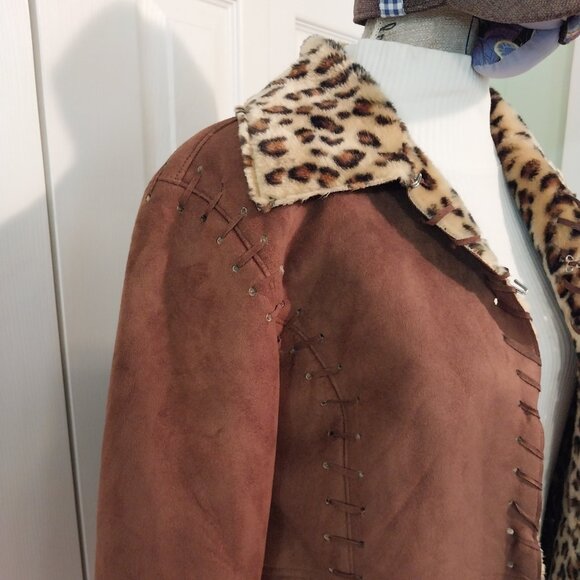 3550 Size M/Large Me chant Fun Fur Brown And Gold Animal Print Jacket. - Picture 3 of 7